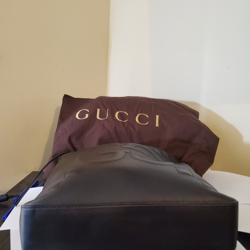 Gucci shoulder bag